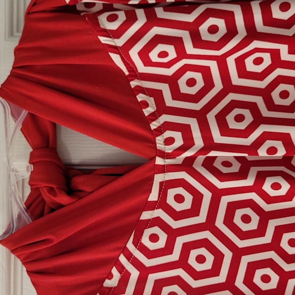 Dress to be worn 3 ways. - Picture 1 of 9